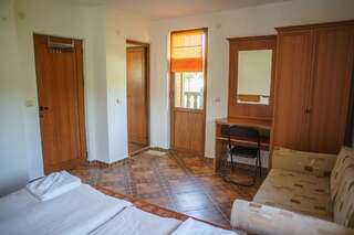 Дома для отпуска Gramatikova House Brŭshlyan Четырехместный номер с собственной ванной комнатой-4